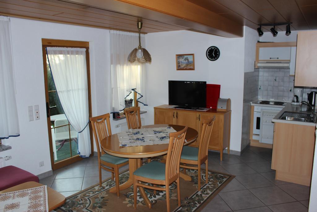 Bodenseegaestehaus Uhldingen-Mühlhofen Chambre photo